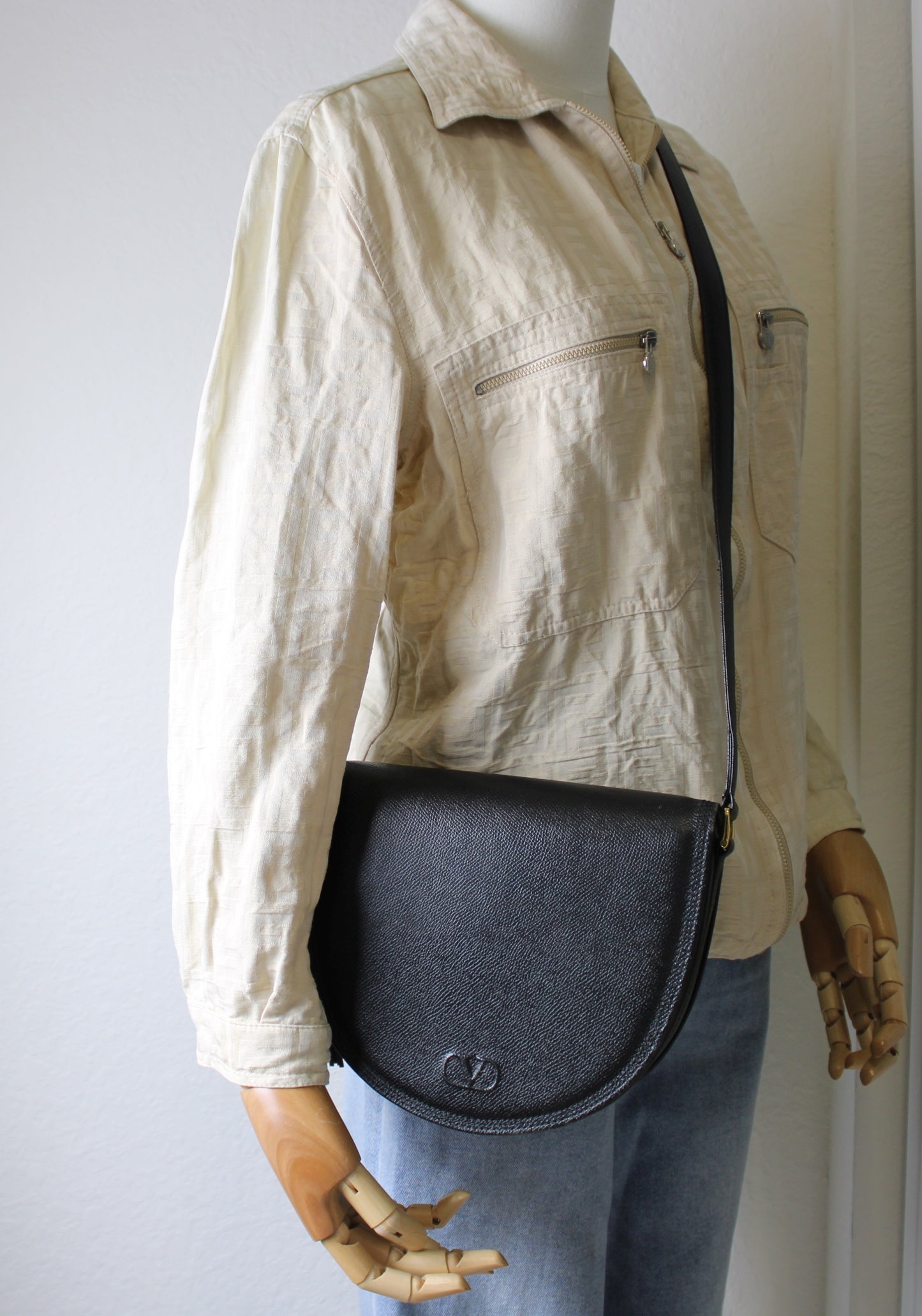 Valentino Garavani Bag Crossbody Saddle Black Leather Vintage