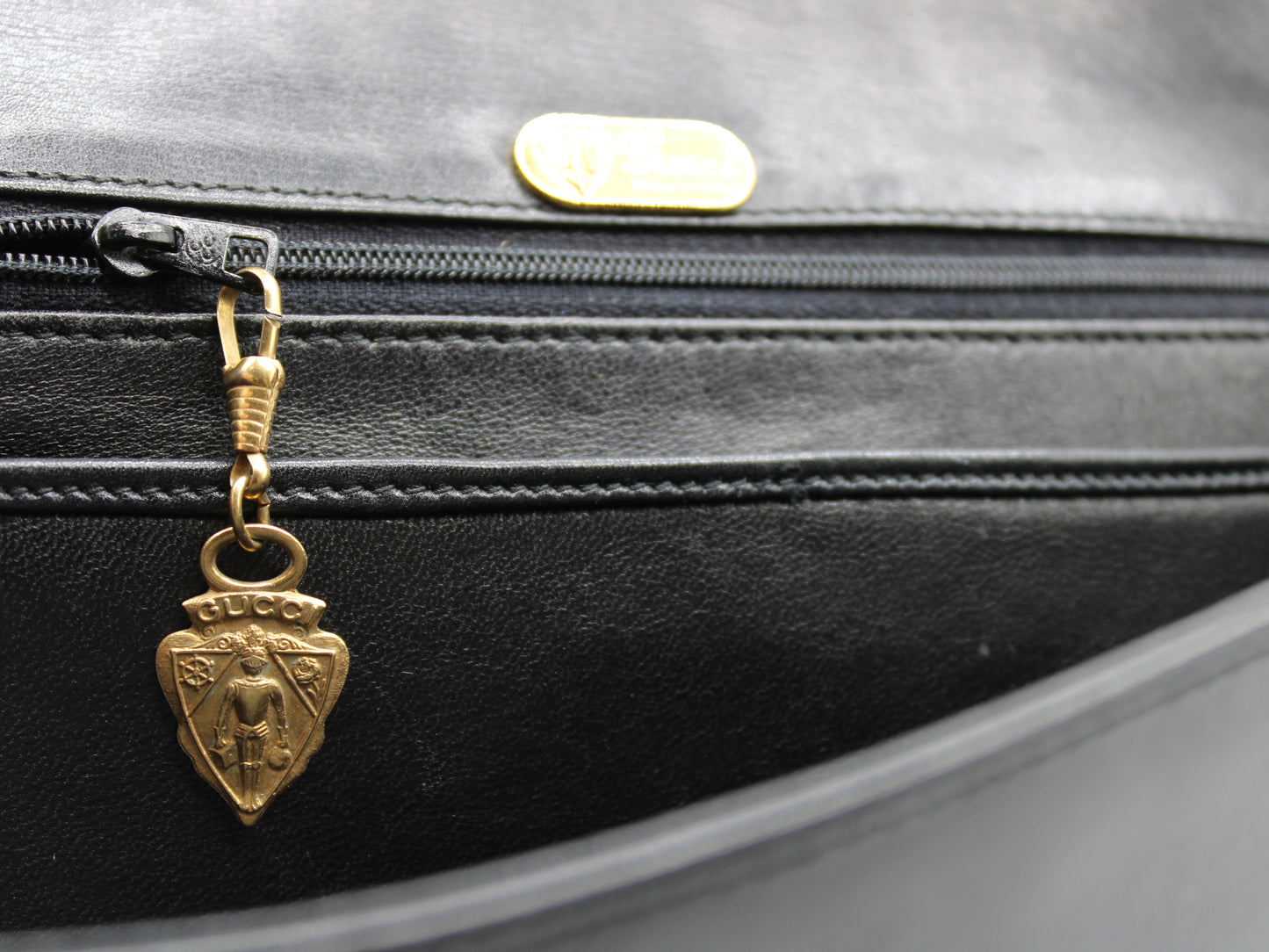 Gucci Betty Black Leather Crossbody GG Bag Vintage