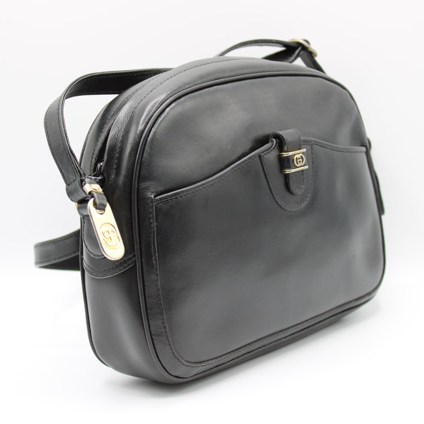 Gucci Black Leather Crossbody Bag with Logo Charm