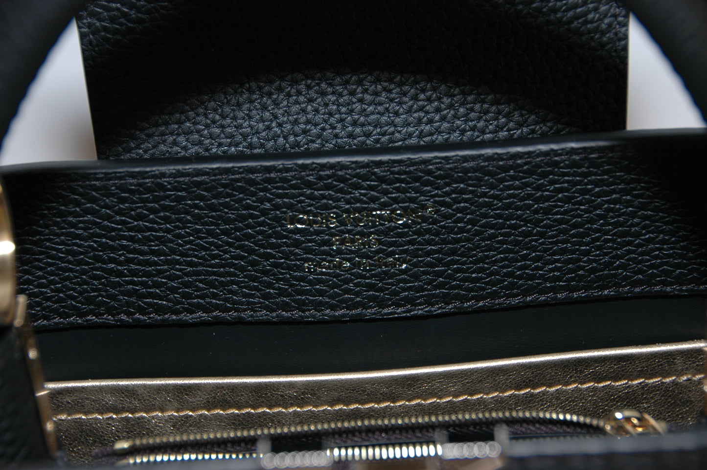 Louis Vuitton Black Taurillon Leather Capucines MM Chain On You Bag