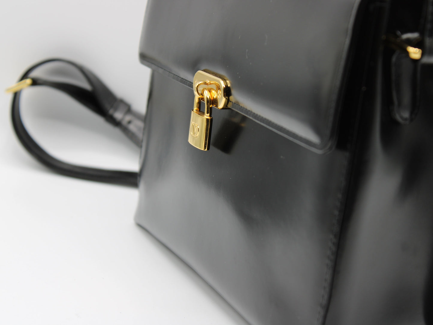 Valentino Garavani Vsling Black Leather Crossbody Bag Lock Charm Vintage