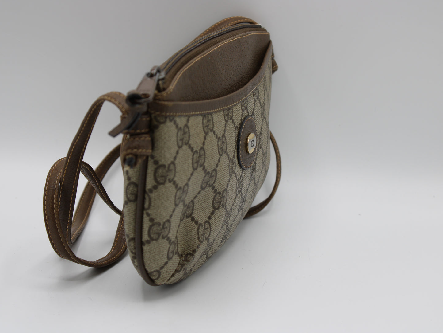 GUCCI GG Plus Brown Canvas Crossbody Bag Vintage