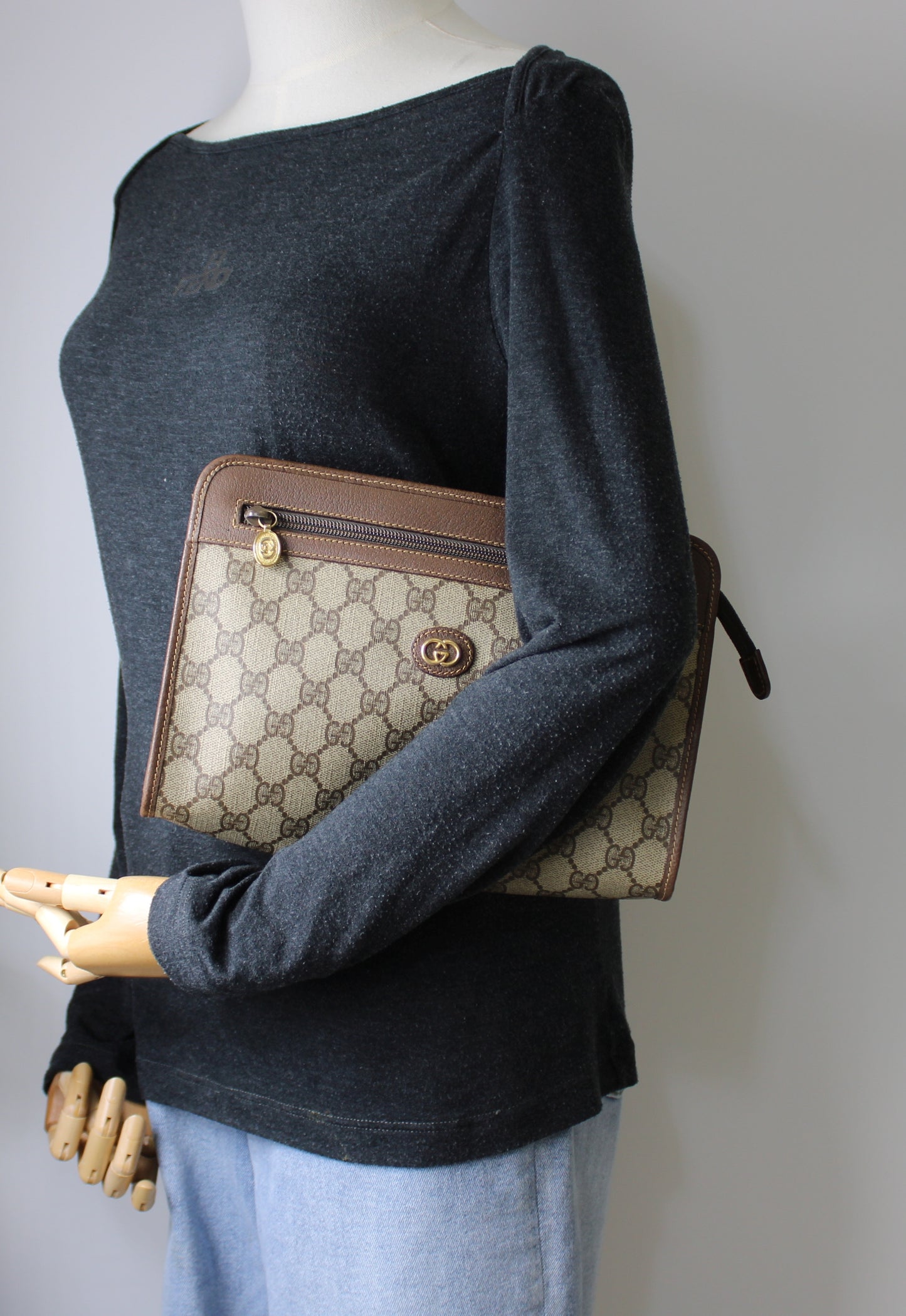 Gucci GG Brown Monogram Canvas Leather Zip Clutch Bag