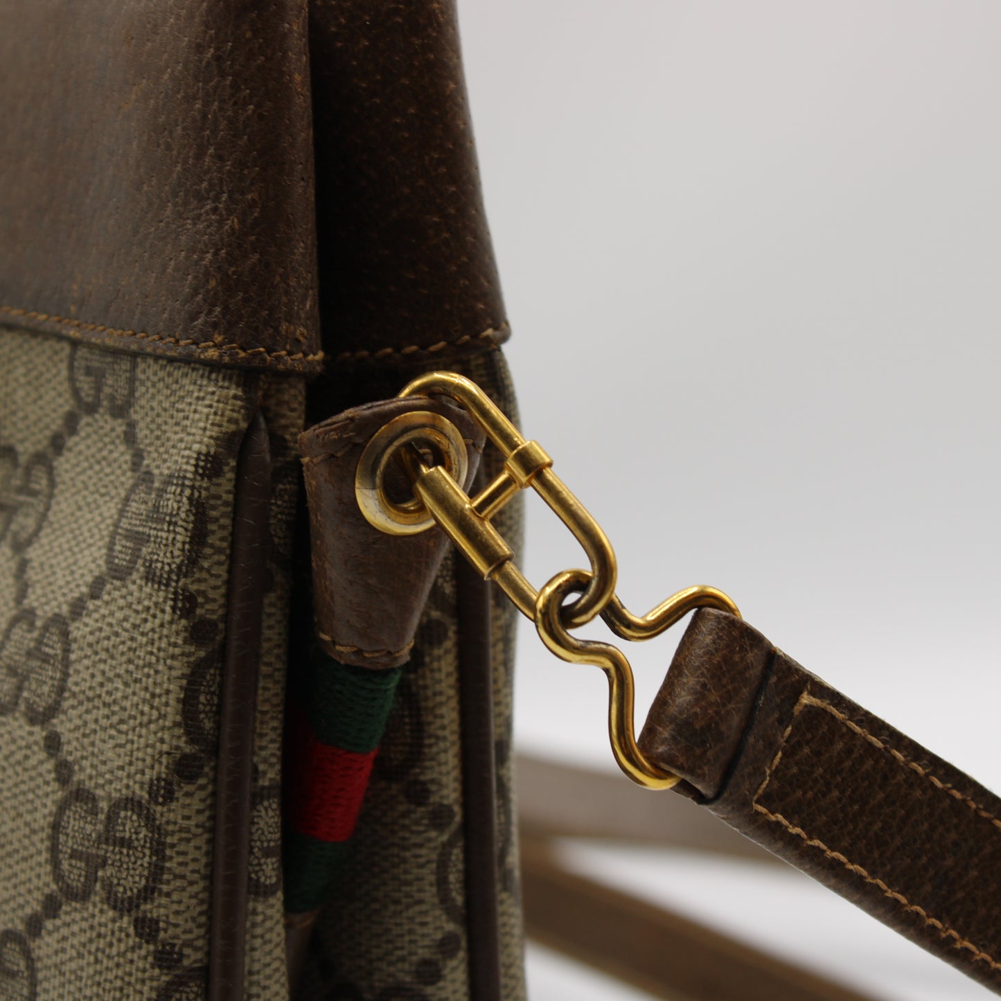 Gucci Brown GG Supreme Canvas Crossbody Bag Adjustable Strap