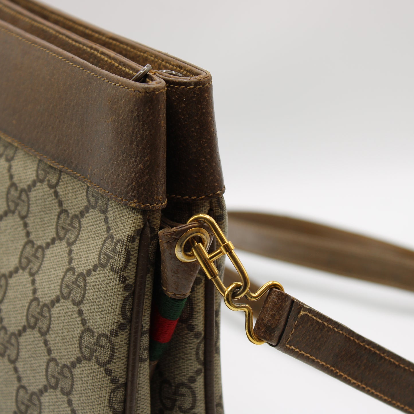 Gucci Brown GG Supreme Canvas Crossbody Bag Adjustable Strap