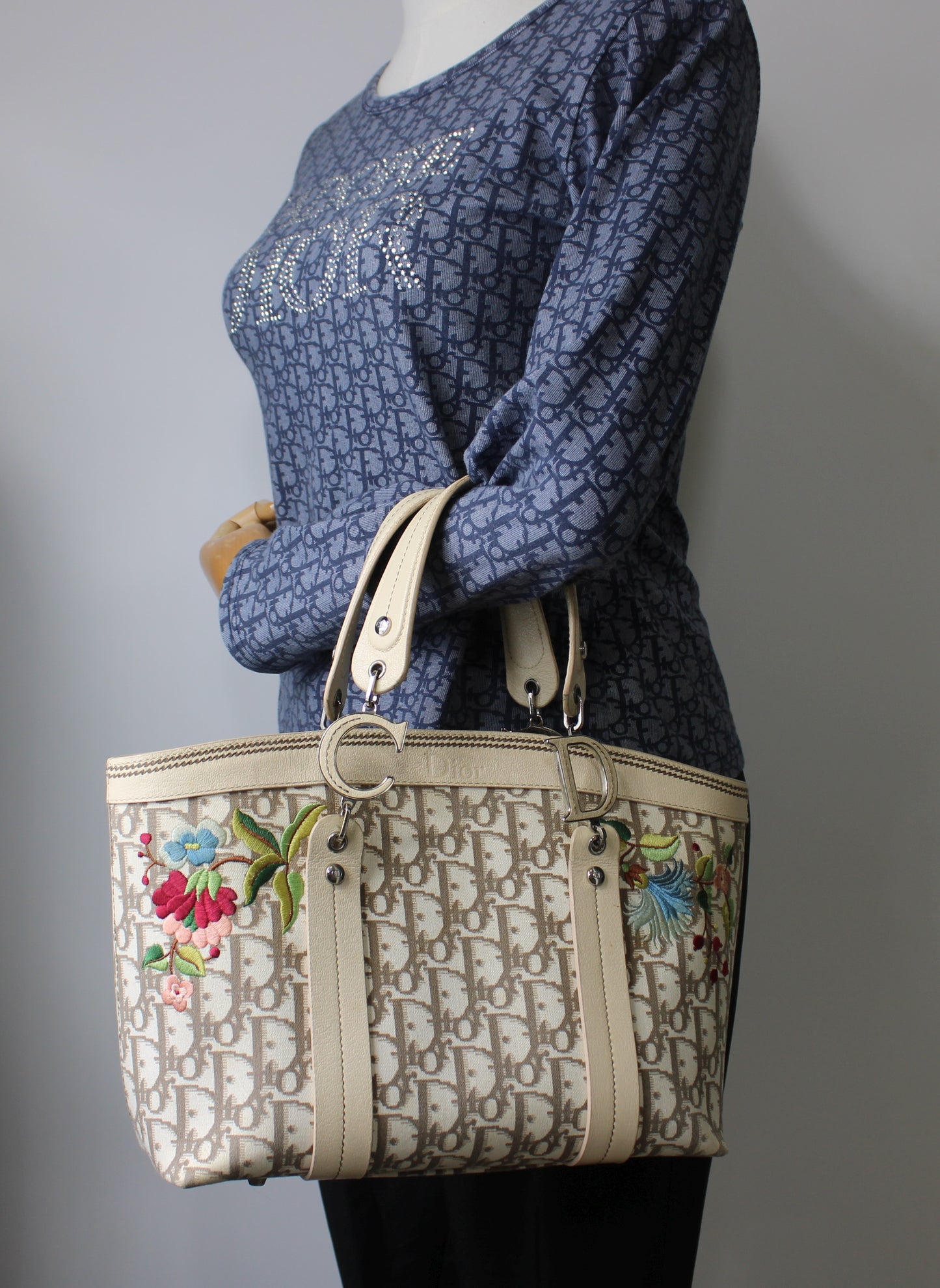 Christian Dior Beige Canvas Embroidered Oblique Floral Tote Bag