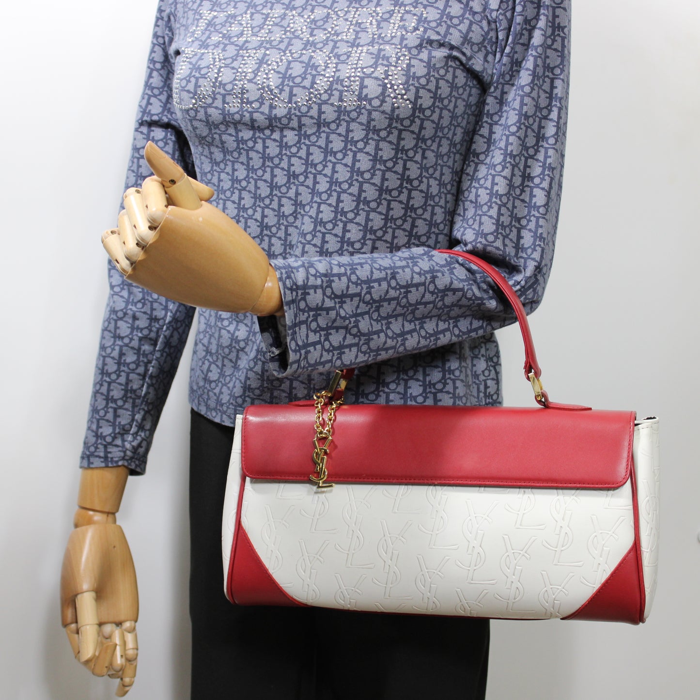 Yves Saint Laurent White Red Embossed Logo Leather Flap Hand Bag