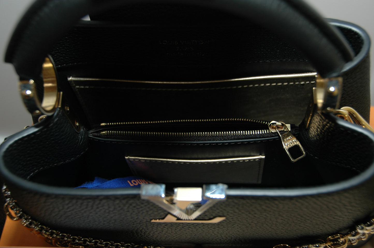 Louis Vuitton Black Taurillon Leather Capucines MM Chain On You Bag