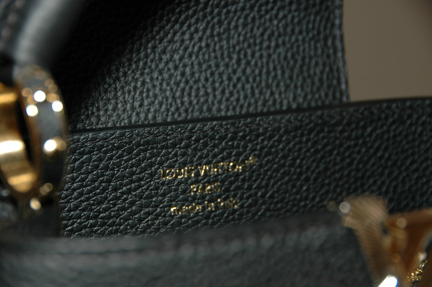 Louis Vuitton Black Taurillon Leather Capucines MM Chain On You Bag