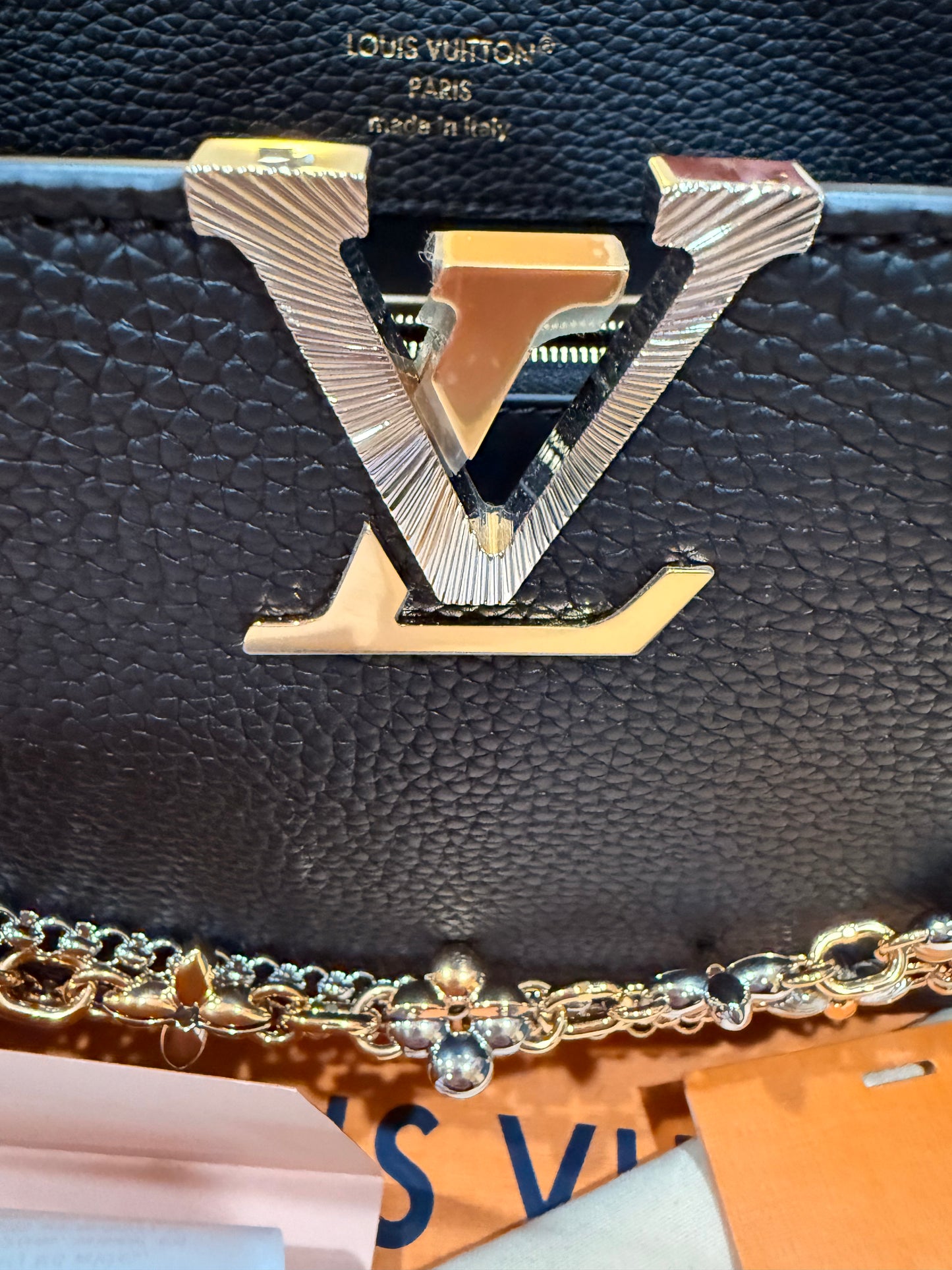 Louis Vuitton Black Taurillon Leather Capucines MM Chain On You Bag