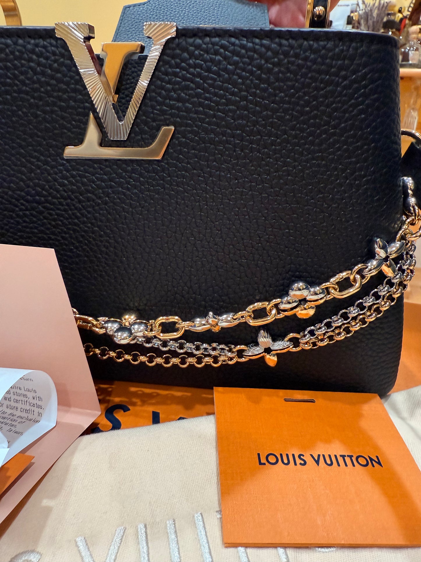 Louis Vuitton Black Taurillon Leather Capucines MM Chain On You Bag