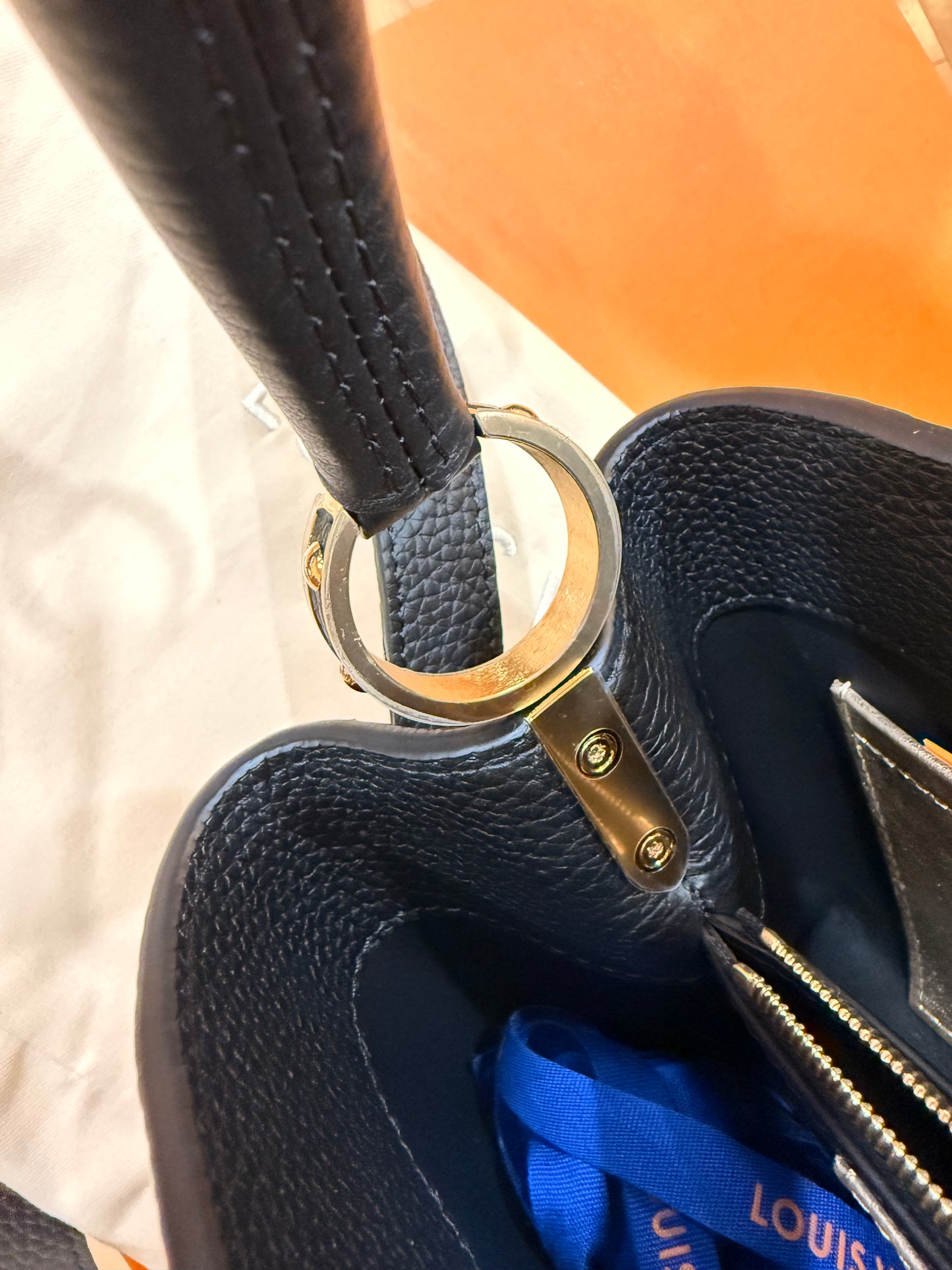 Louis Vuitton Black Taurillon Leather Capucines MM Chain On You Bag